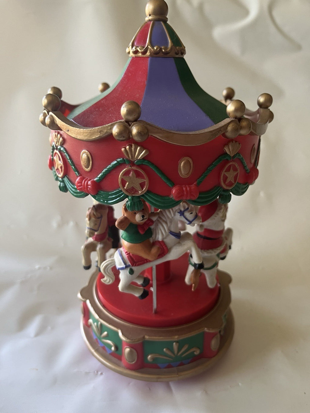 Vintage 1995 Avon Santa's Caroling Carousel -Revolves With Lights & Music WORKS