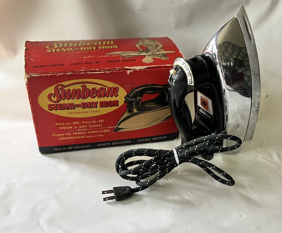 Vintage 1950s Sunbeam Steam or Dry Iron Model S5 Original Box Tested/Working 