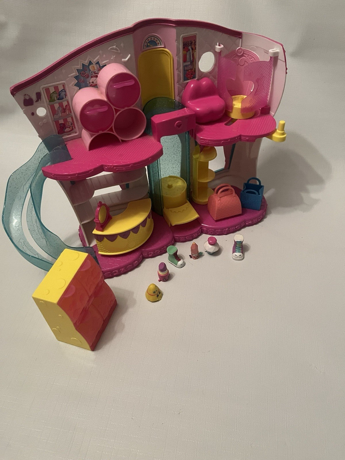 Season 3 Lot Shopkins Fashion Boutique And Hula Hut EUC 12 Total Figures