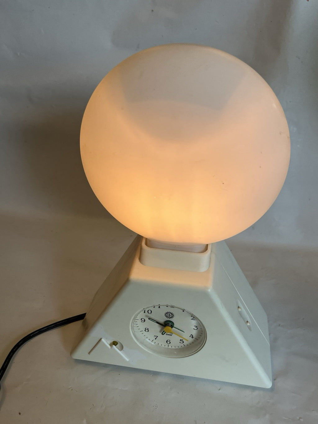 Bio Brite Sunrise Alarm Clock Vintage Tested And Working.