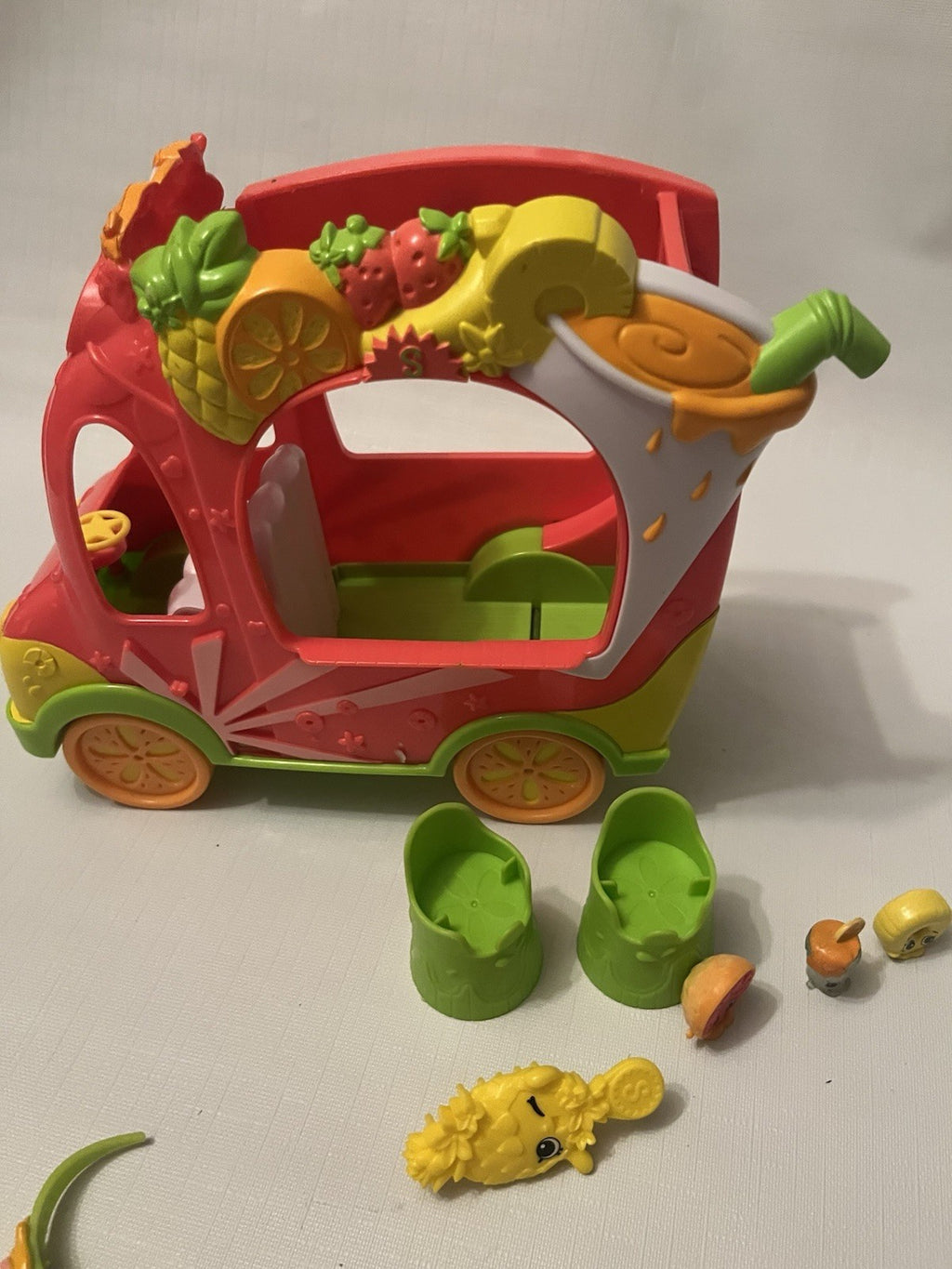 Shopkins Shoppies Pineapple Lily Smoothie Truck combo playset lot
