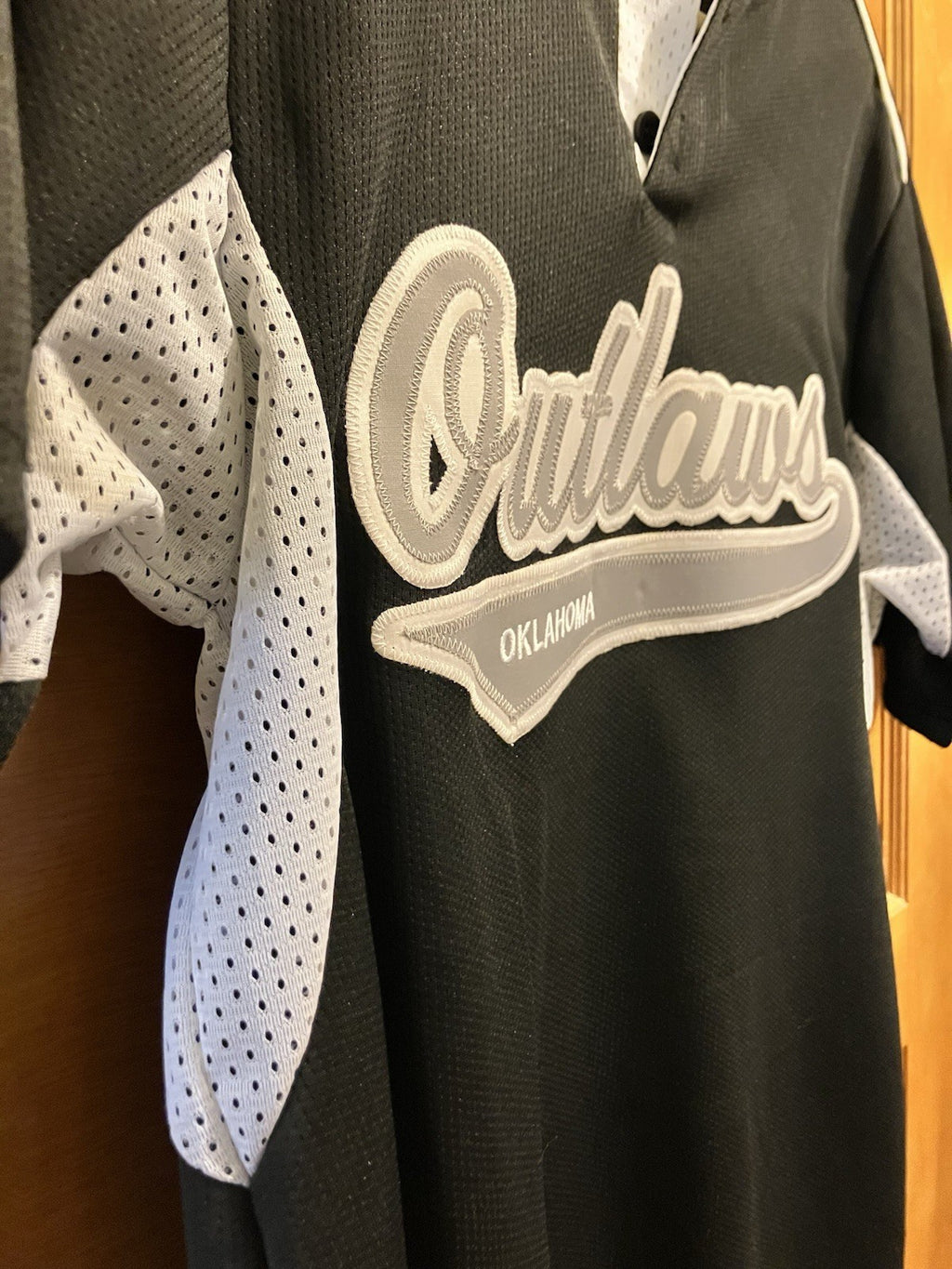 Oklahoma Outlaws “00 Haynes” Adult Sm. Black T-shirt Jersey