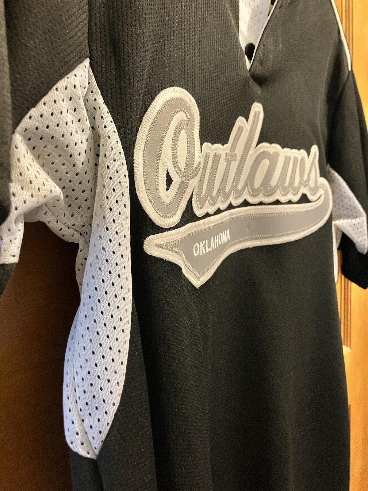Oklahoma Outlaws “00 Haynes” Adult Sm. Black T-shirt Jersey