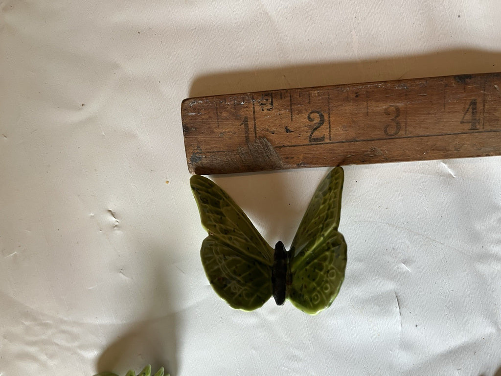Vintage 1970s Ceramic Homemade Flower/Butterfly Ceramic Macrame Rings (5 Total)