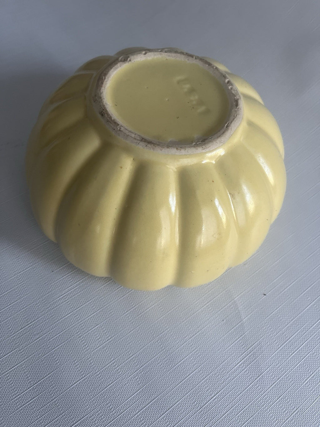 Vintage Yellow Ceramic Scalloped Bowl/Planter U.S.A Ceramic