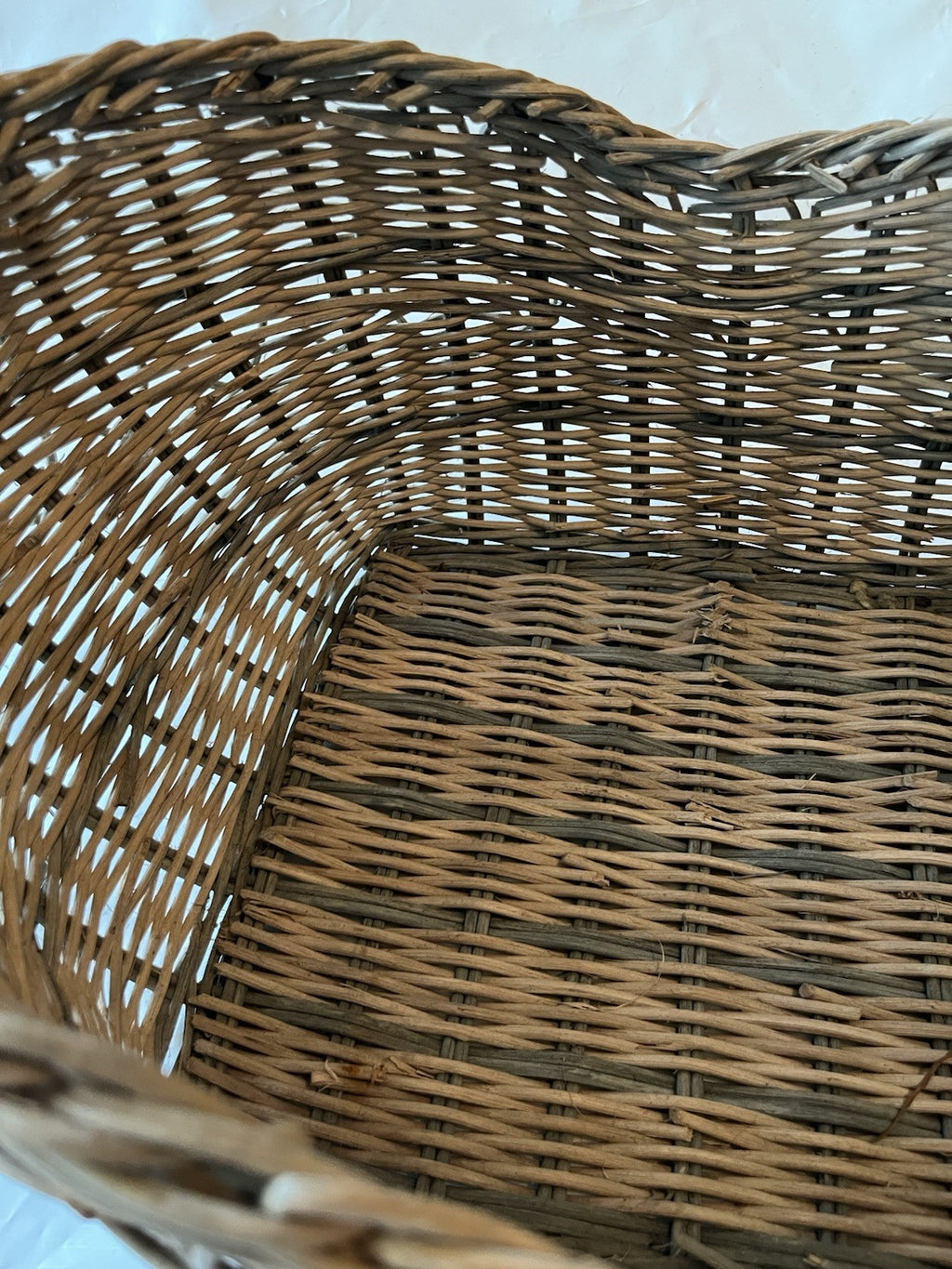 Vintage Large Gathering Basket With Rectangle Bottom, Unique Details, GUC