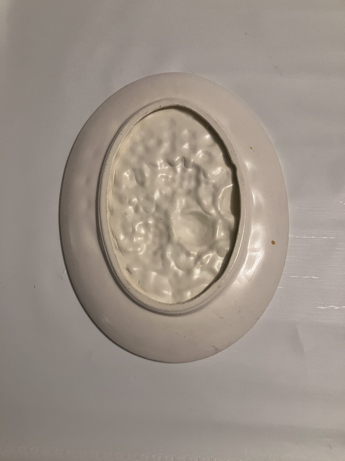 Vintage 1970s Atlantic Mold Flower Ceramic Wall Hanging EVC