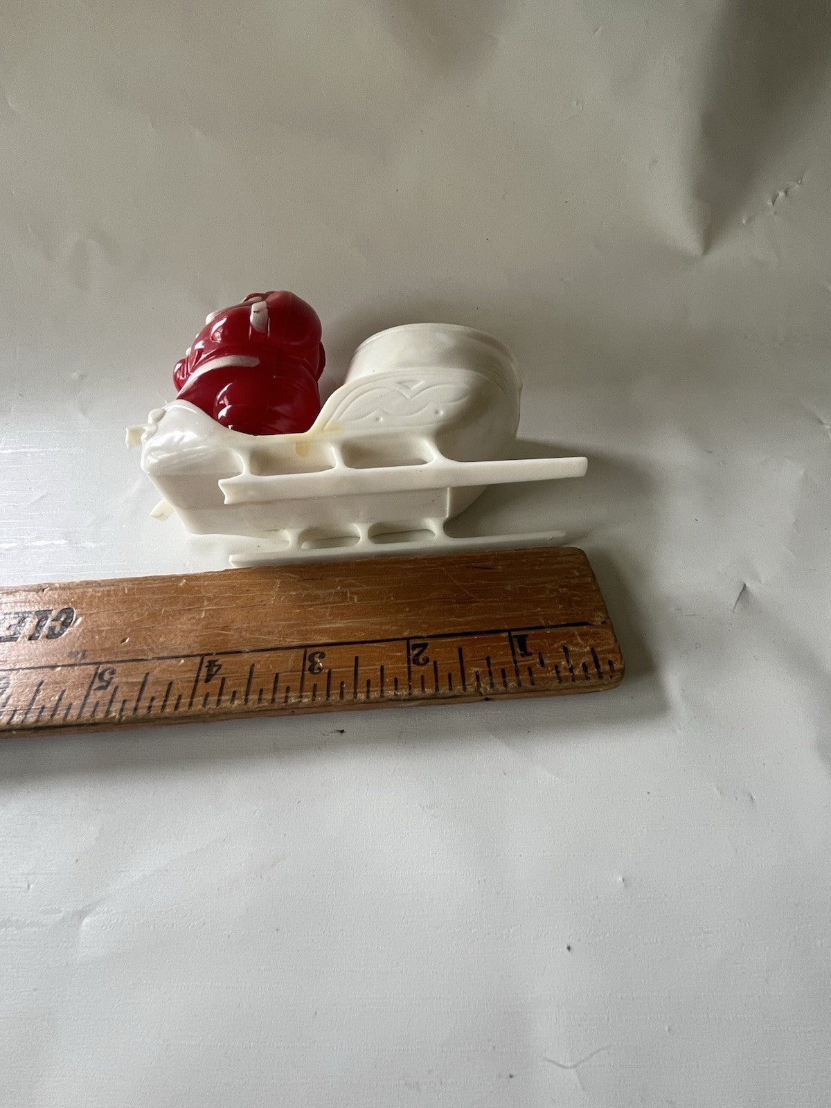 Vintage Christmas Rosbro Plastic Santa Claus White Sleigh Candy Container BROKE