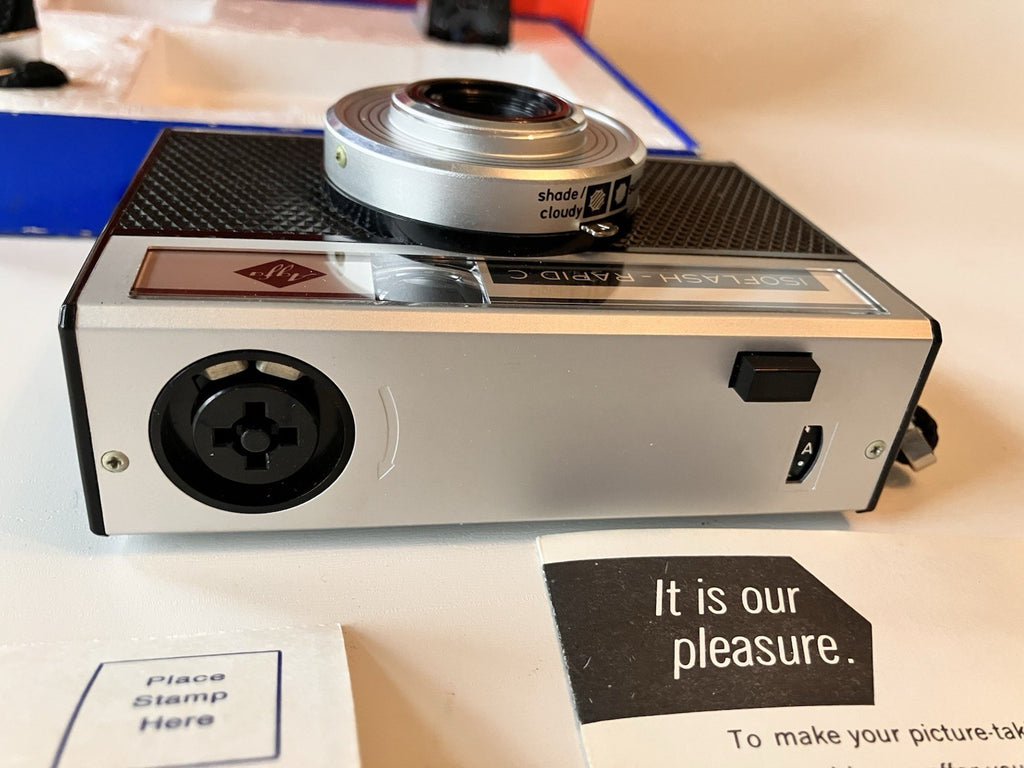 Vintage Agfa Isoflash Rapid C Instant Loading Camera with Box, Flashcube & More