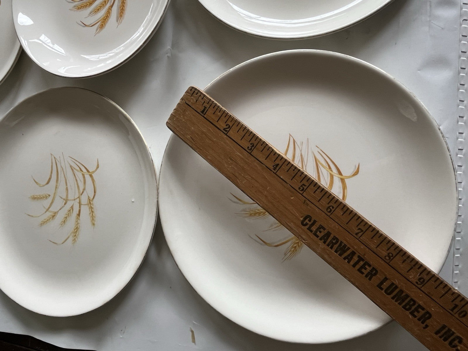 Homer Laughlin Mixed LotGolden Wheat Gold Trim Plates Bowls Serving Dish 23 Pc