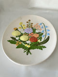 Vintage Ceramic Flower Mold Wall Hanging Plaque; Oval 13x10” EVC