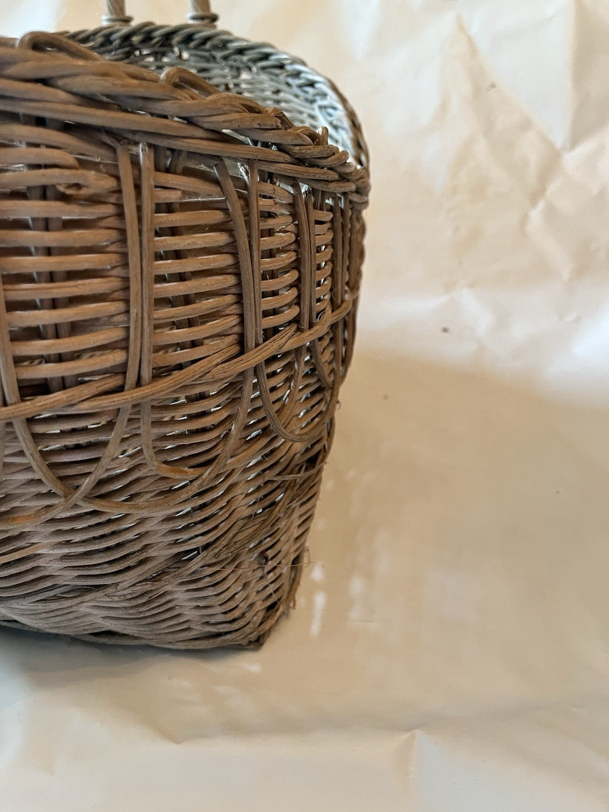 Vintage Large Gathering Basket With Rectangle Bottom, Unique Details, GUC
