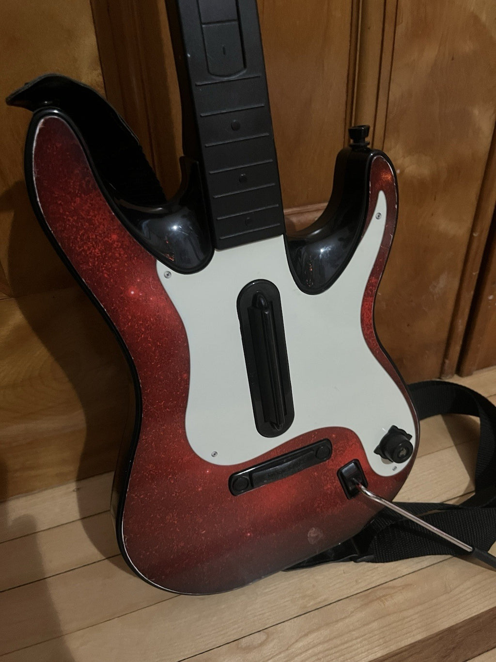Guitar Hero Guitar PS2/3 Model 95893805 w/ Strap