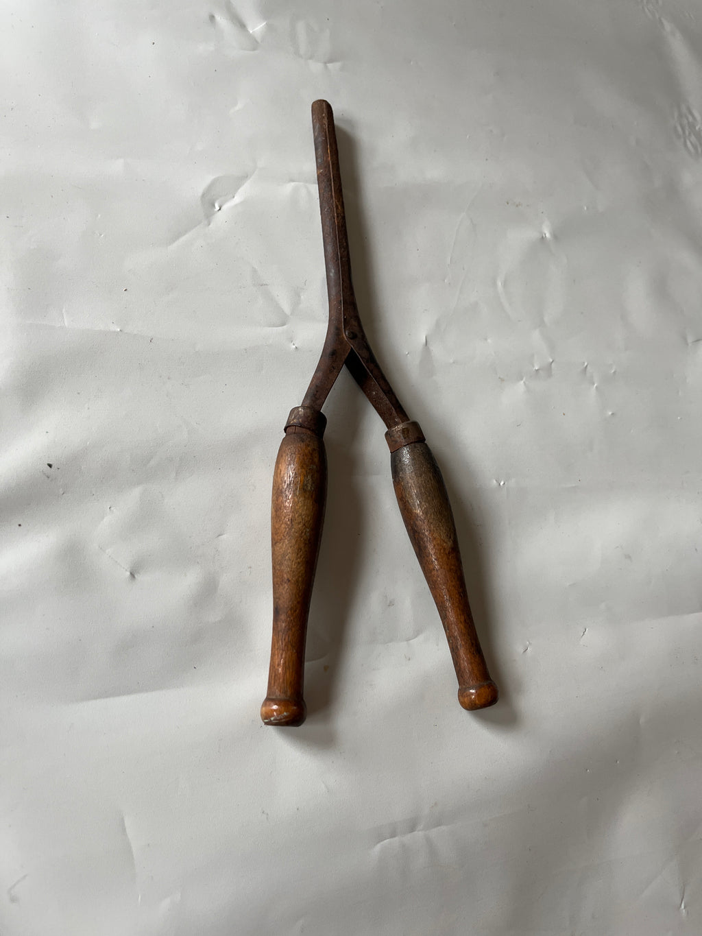 Vintage 9” stovetop curler