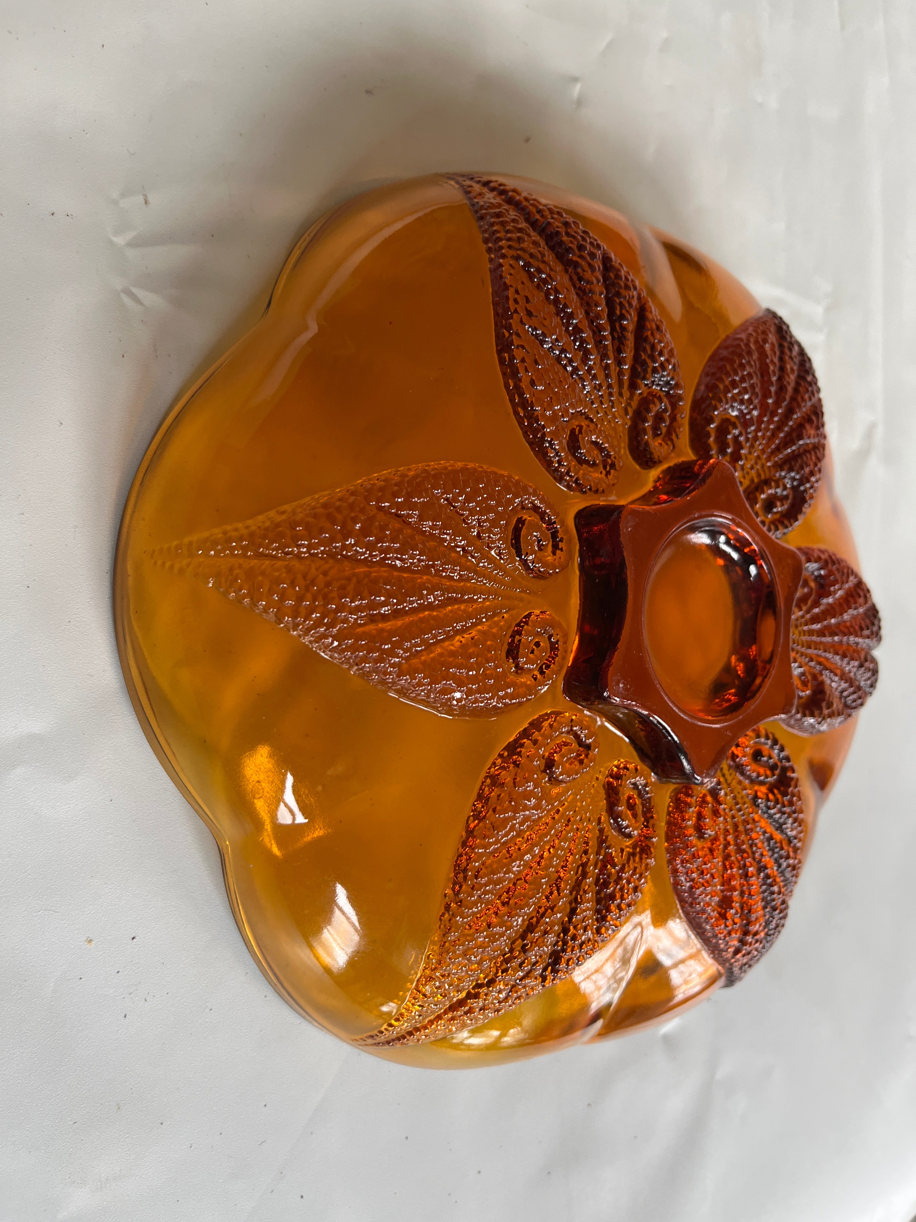 Vintage Indiana Glass Amber Leaf Embossed Bowl Scalloped Edge