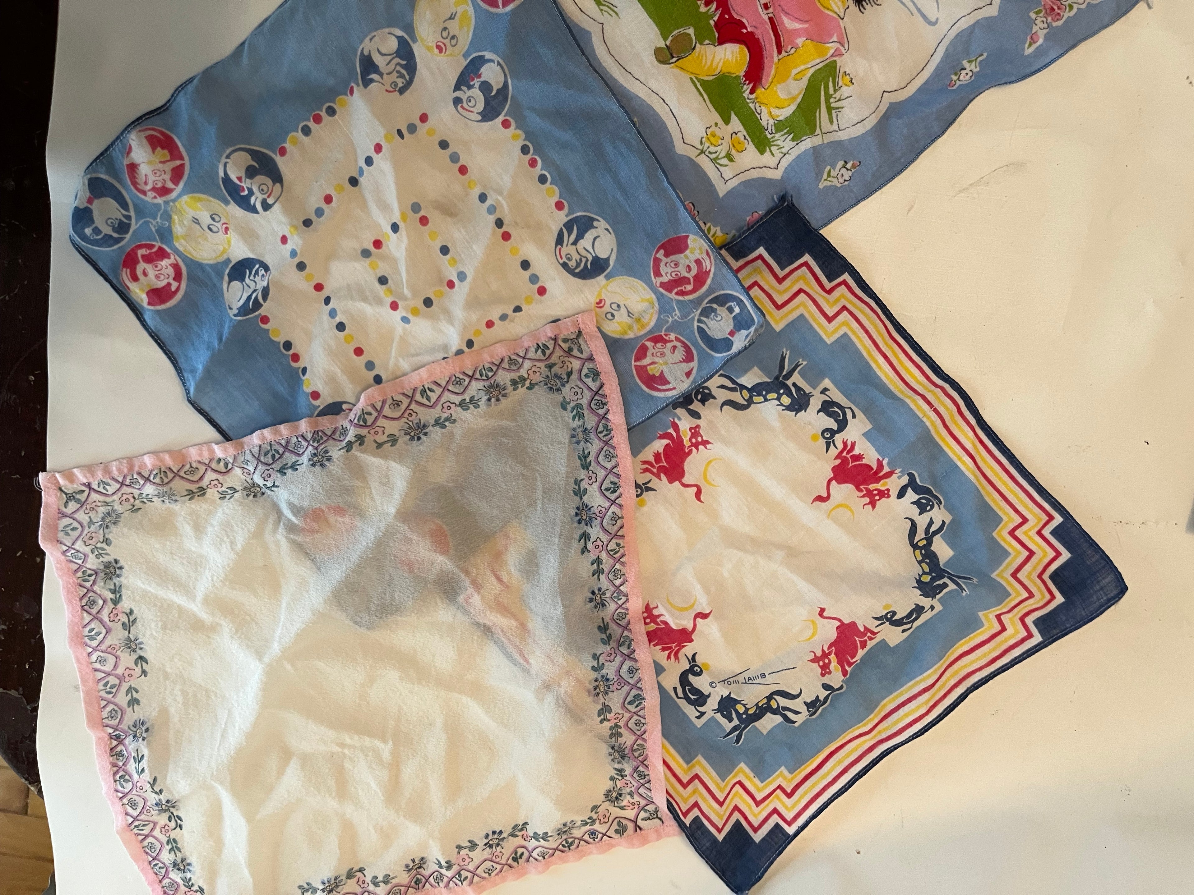 Vintage handkerchiefs lot of 5.