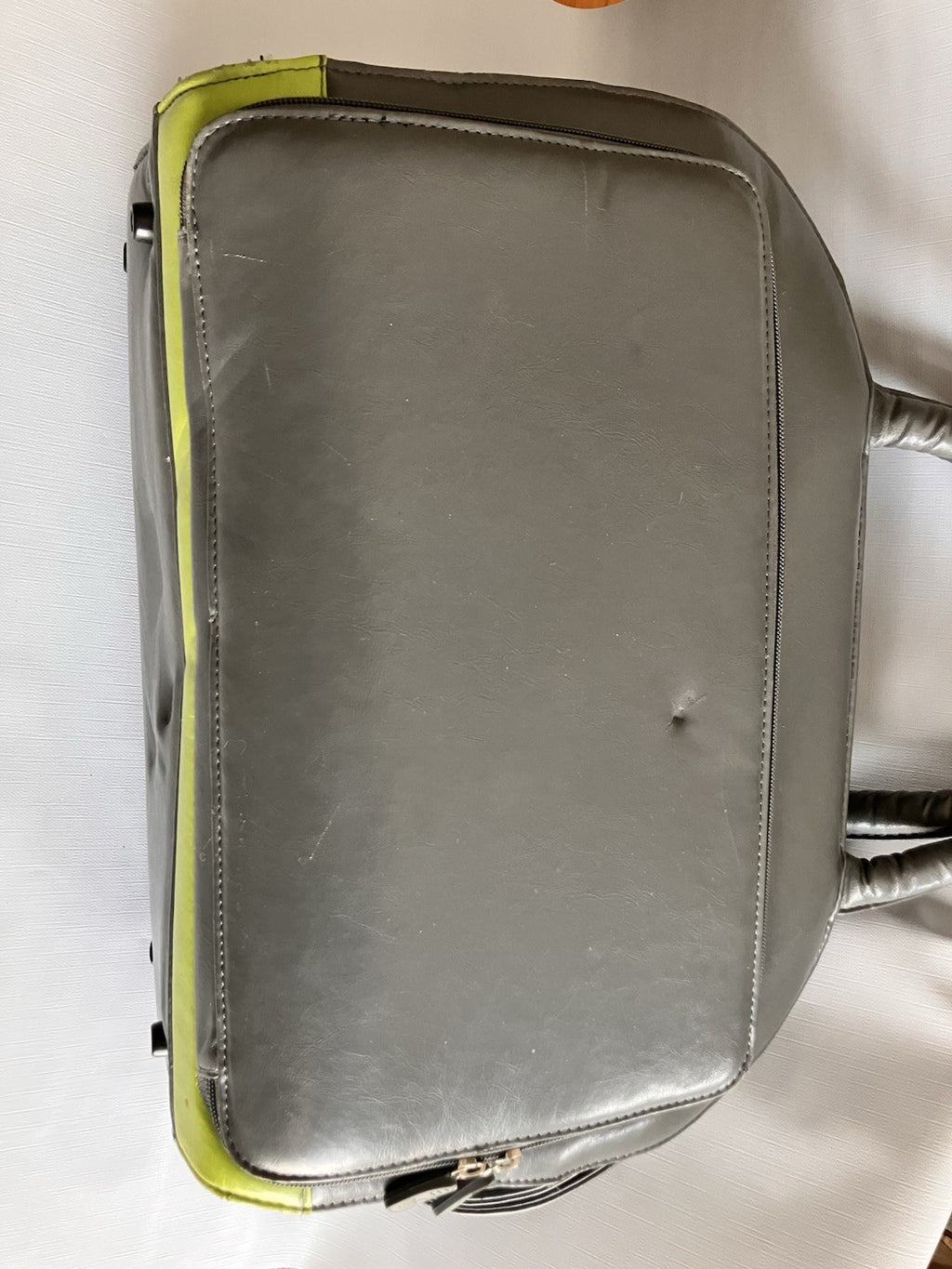 Cricut Personal Electronic Cutter Machine And Bath And Body Works Carrying Tote