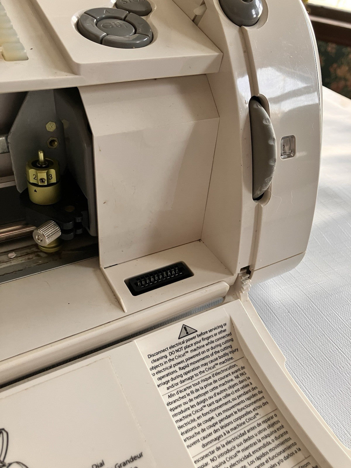 Cricut Personal Electronic Cutter Machine And Bath And Body Works Carrying Tote